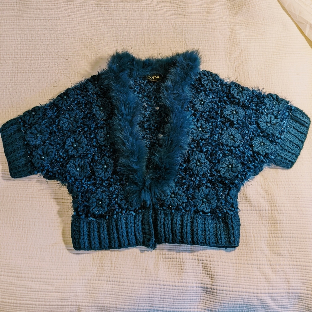 Cartise cropped cardigan with fox fur trim